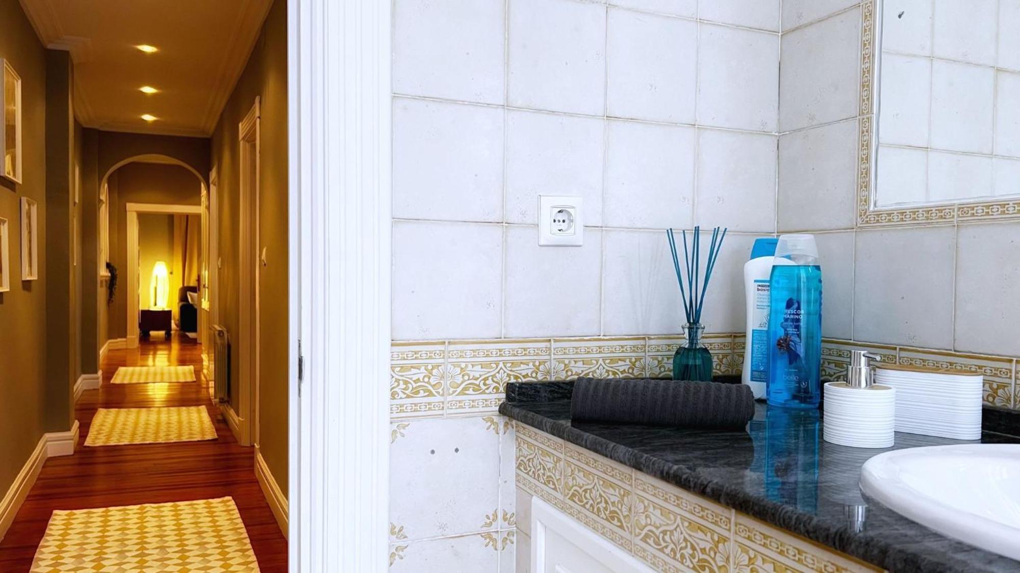 Centrica Y Amplia Vivienda Turistica Con Wifi Apartment Bilbao Exterior foto